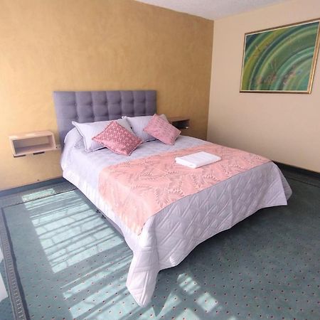 Innovar Casa Hostal Bogotá Eksteriør bilde