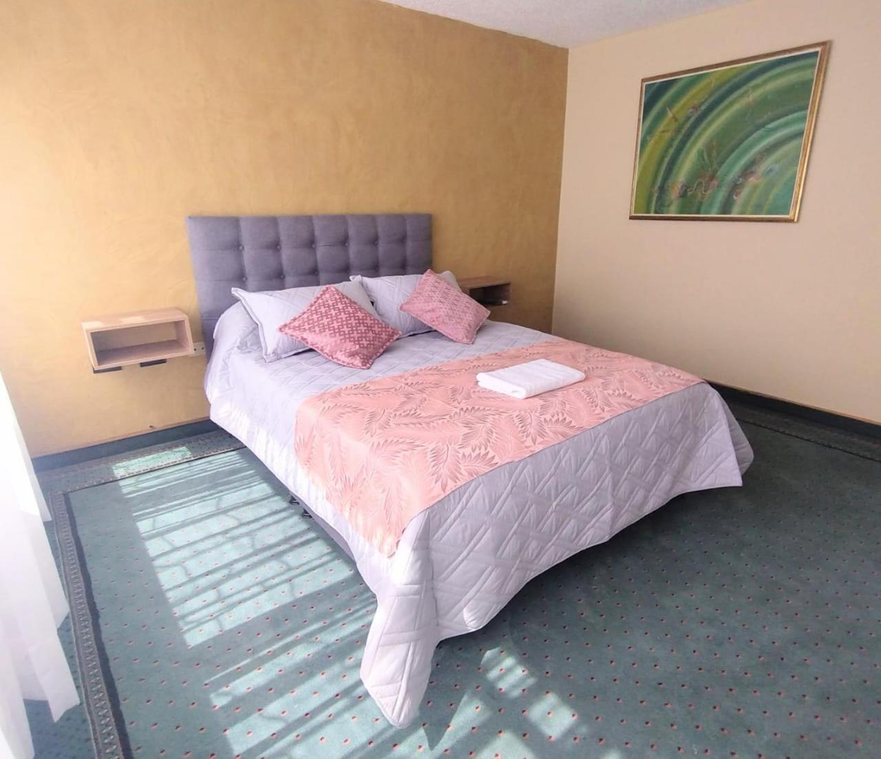 Innovar Casa Hostal Bogotá Eksteriør bilde
